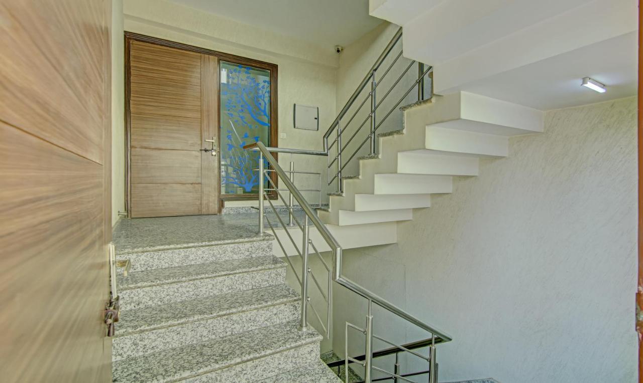 Itsy Hotels Swastika Inn Sector 26 Noida Dış mekan fotoğraf